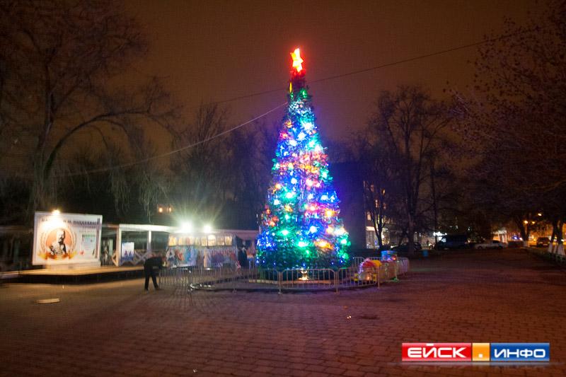 Новогодние елки города Ейска