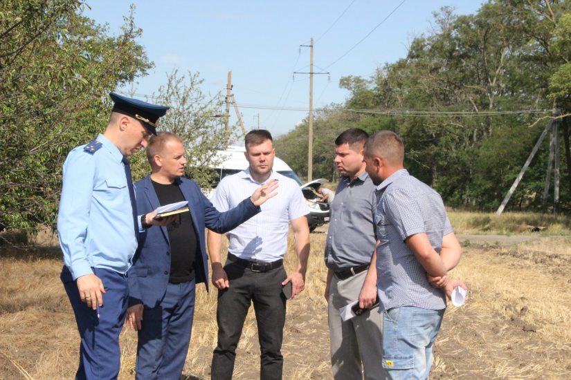 В Ейском районе проверили ход ремонта магистрального водопровода