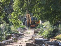 В посёлке Комсомолец Ейского района благоустраивают аллею Школьную   