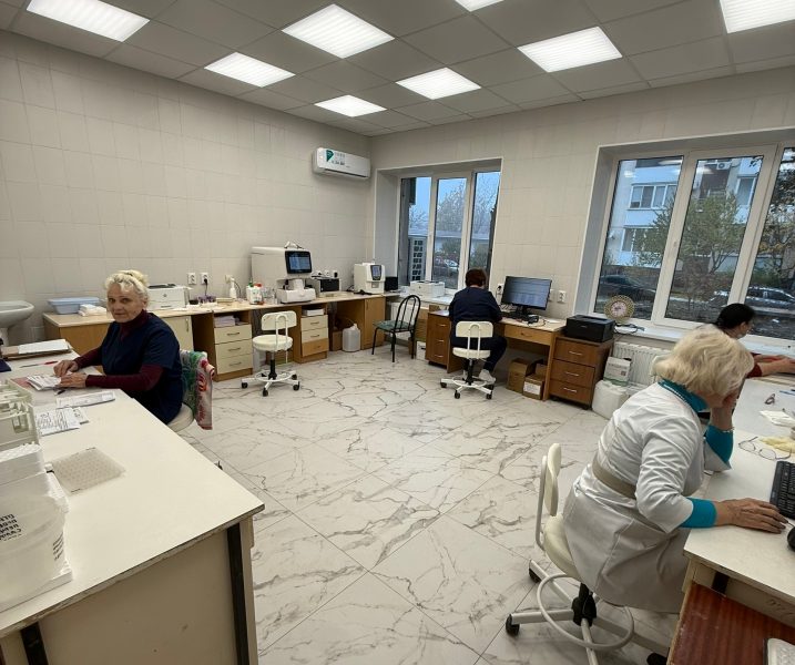 В Ейской ЦРБ завершили капитальный ремонт клинико-диагностической лаборатории