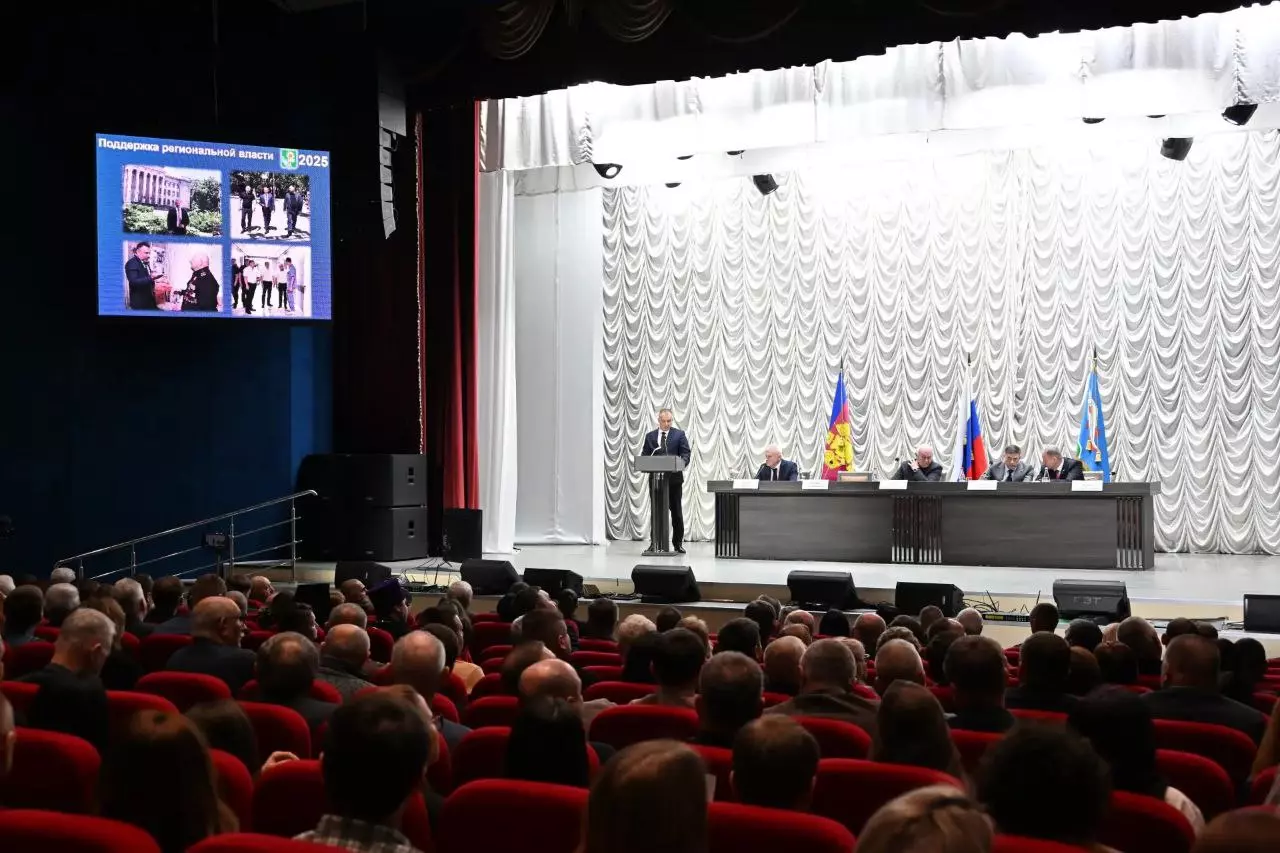 Глава Ейского района подвел итоги 2025 года на открытой сессии