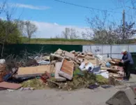 Ейские коммунальщики продолжают работы по наведению санитарного порядка на улицах города