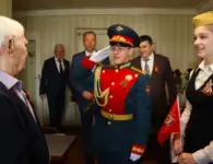 Ейских ветеранов Великой Отечественной войны поздравили с наступающим Днём Победы