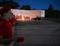 На площади Революции прошла патриотическая акция «Свеча памяти»