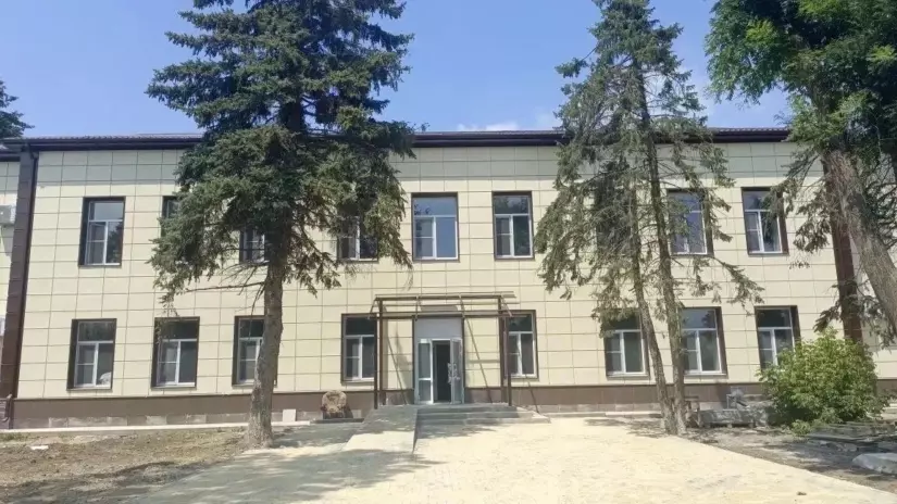 В поселке Октябрьском Ейского района завершен масштабный капремонт участковой больницы