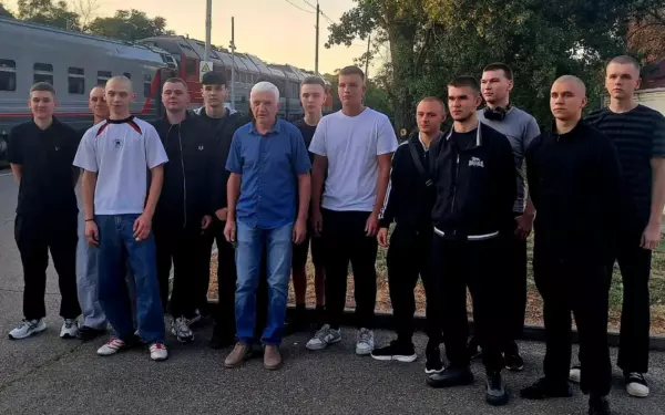 Студенты ЕМРПТ отправились на практику на борту «Крузенштерна»