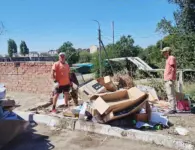 Ейские коммунальщики продолжают наводить порядок в городе