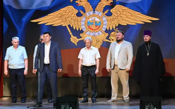 В Ейском районе поздравили сотрудников патрульно-постовой службы полиции