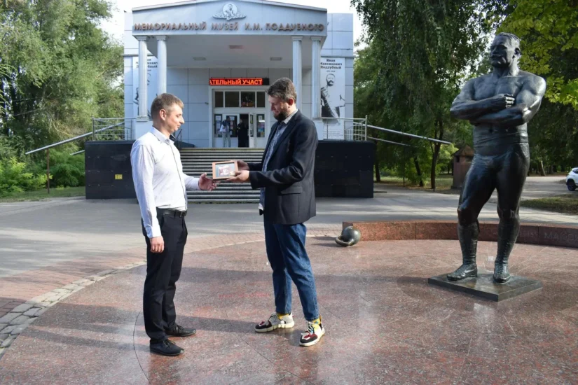 В музей Поддубного в Ейске передали редкую фотографию первой любви знаменитого борца
